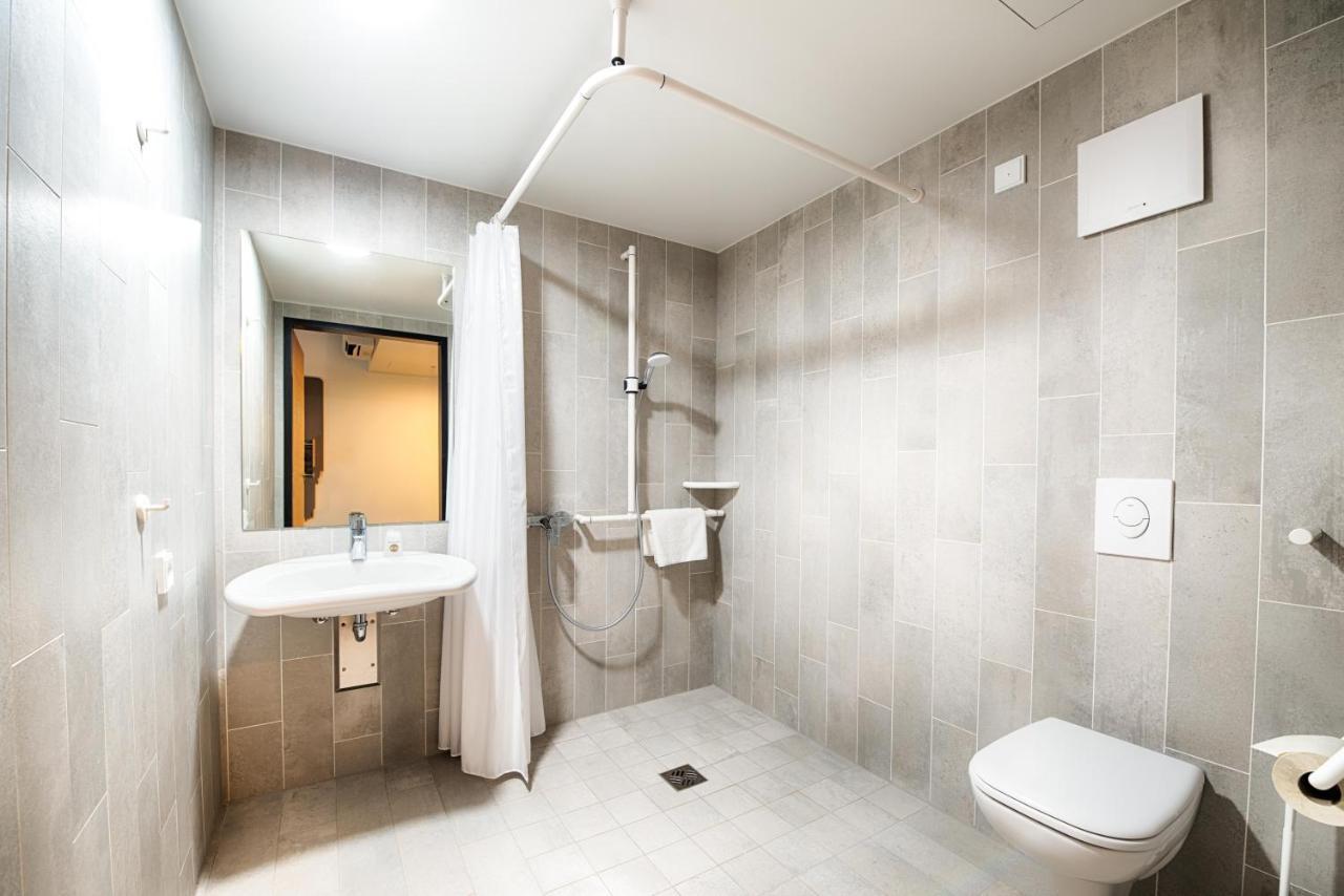 B&B Hotel 라벤스부르크 외부 사진